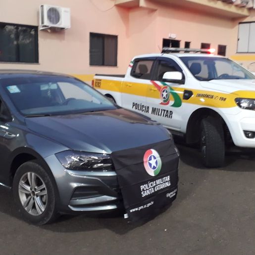Carro furtado em Chapecó é recuperado na SC-157