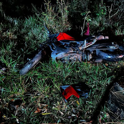 VÍDEO: Motociclista fica gravemente ferido em acidente na SC 482, em Barra Bonita