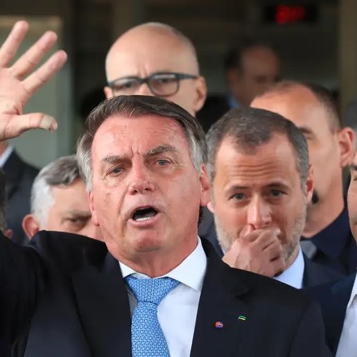 Moraes nega pedido para prender Bolsonaro