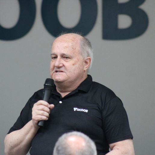 Sicoob São Miguel apresenta ferramentas agro em evento em SMOeste