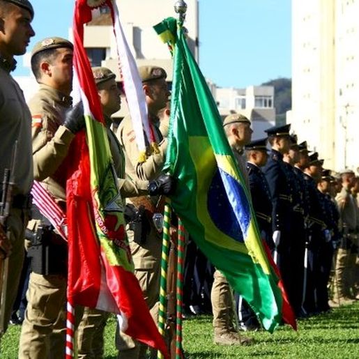 Projeto sobre carreira militar e contratação de militares temporários é aprovado pela Alesc