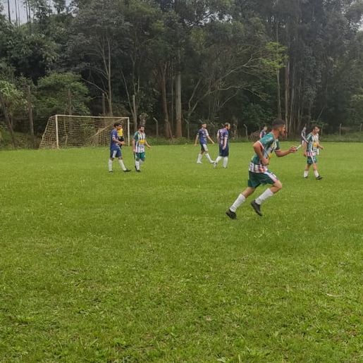 Realeza vence a primeira pelo municipal de campo em São José do Cedro