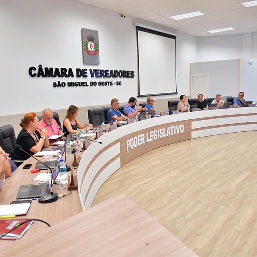 Câmara rejeita projeto que previa câmeras em salas de aula em SMO