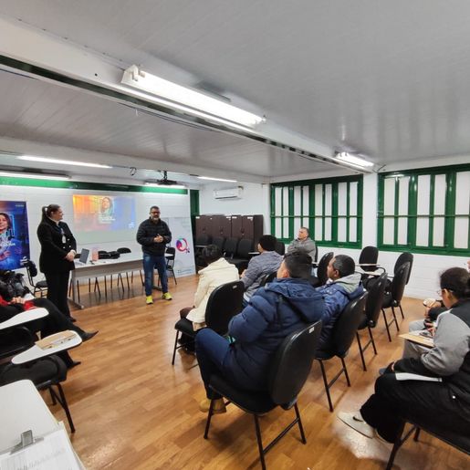 Aula inaugural marca início do curso de zeladoria em São Miguel do Oeste