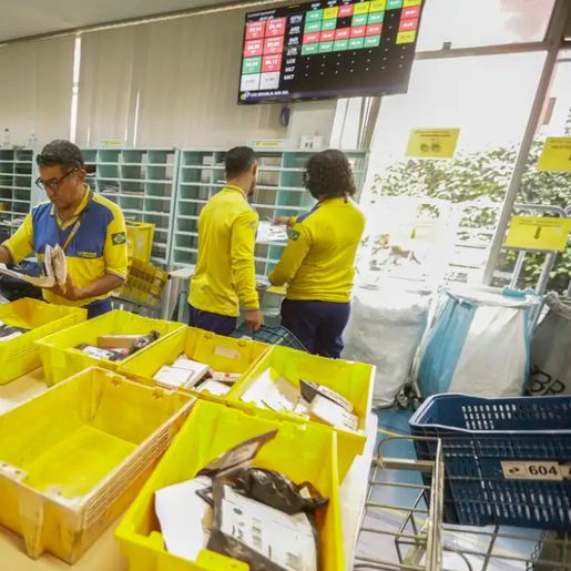 Redução de salários e férias suspensas: Correios tentam lidar com prejuízo de R$ 2,6 bilhões