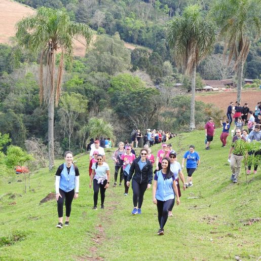 Caminhada da Primavera 2022 reúne 450 pessoas em SMOeste
