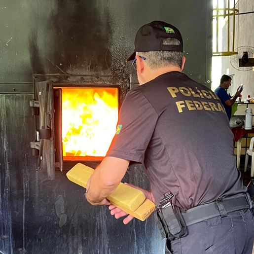 Polícia Federal incinera seis toneladas de drogas no Extremo Oeste