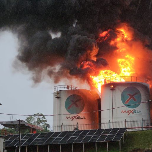 Incêndio em distribuidora de combustível de Chapecó persiste por mais de 24 horas