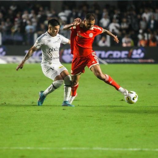 Com VAR atuante e chances perdidas, Santos e Inter ficam no empate na Vila