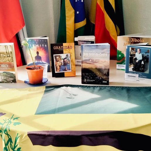 Biblioteca municipal de São José do Cedro inova com novo espaço e acervo diversificado