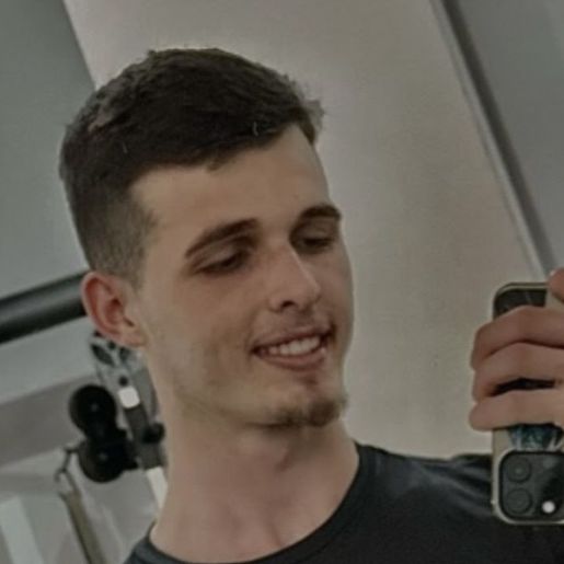 Motociclista morre em colisão com caminhão entre Modelo e Sul Brasil