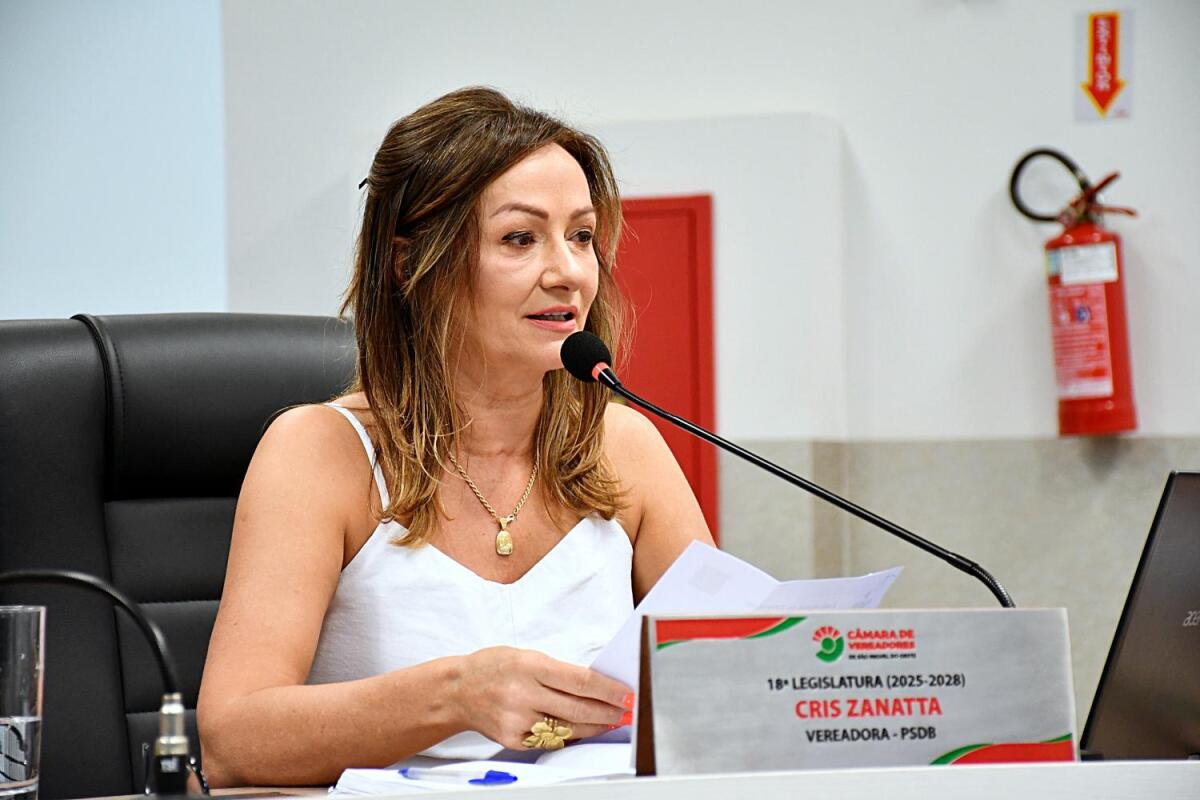 Vereadora cobra explicações sobre auxílio a pacientes que precisam viajar para tratamento em SMO