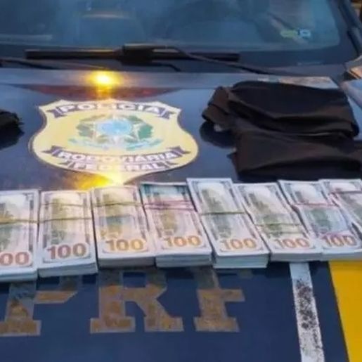 Modelo criciumense é abordada com 100 mil dólares escondidos na calcinha