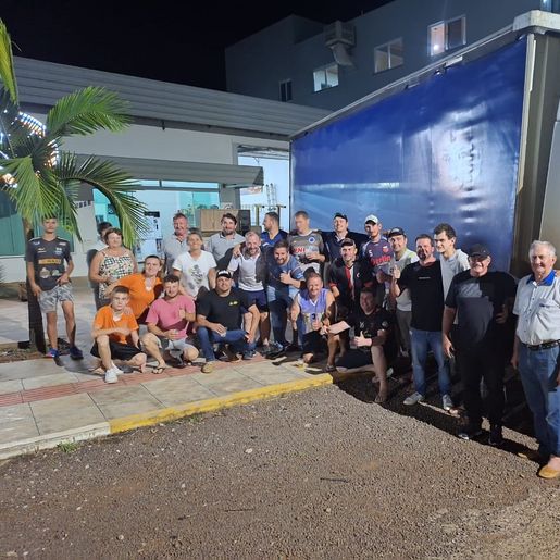 Voluntários de Iporã do Oeste arrecadam donativos aos atingidos pelas chuvas no RS