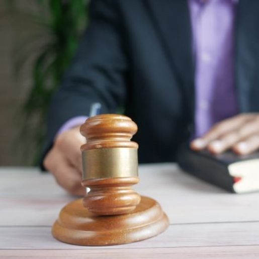 Jovem que extorquiu a própria mãe com simulação de sequestro recebe pena em SC