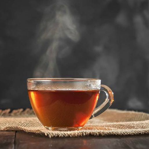 Criança sofre queimaduras com chá quente e morre a caminho do Hospital