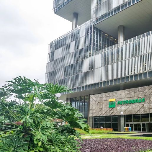 Após novo reajuste, Petrobras paga mais de R$ 24 bilhões aos acionistas