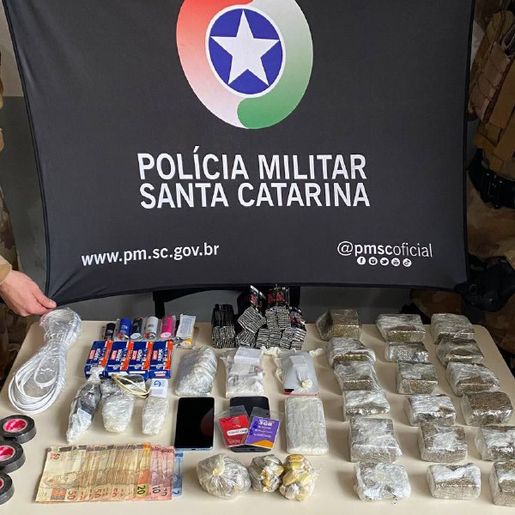 Agente penitenciário é preso por tráfico de drogas em Chapecó