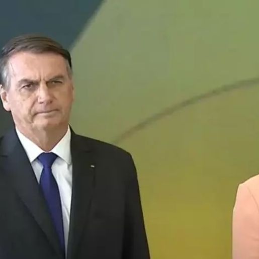 Bolsonaro quebra silêncio, agradece apoio e diz que nada está perdido