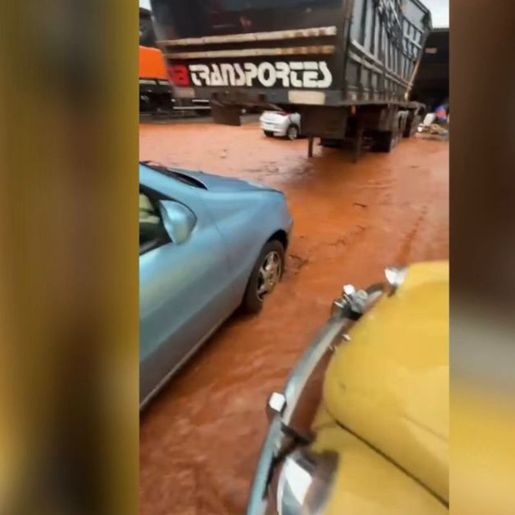 Forte chuva provoca alagamentos e bloqueia trecho da SC-163 em Descanso