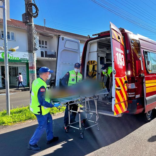 Atropelamento deixa homem ferido na Avenida Getúlio Vargas, em SMO