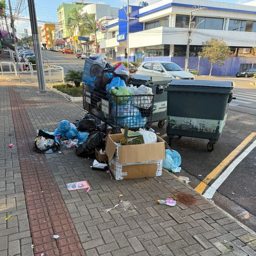 Secretaria de Urbanismo pede ajuda dos moradores para descarte correto do lixo em SMO