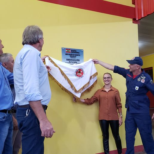 Corpo de Bombeiros comemora 16 anos com entregas e homenagens, em Iporã do Oeste