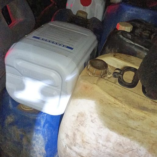 Combustível e agrotóxico contrabandeados são apreendidos pela PM