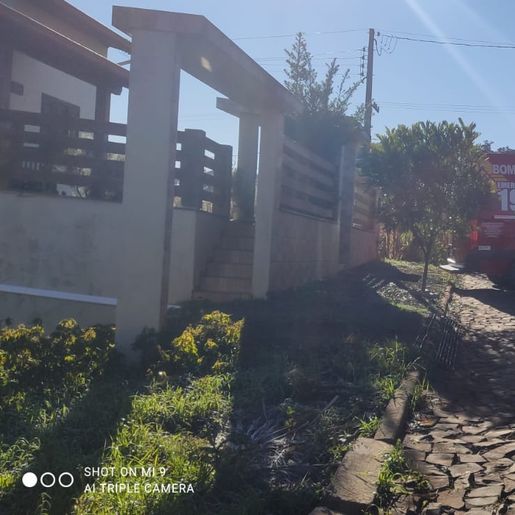 Moradora esquece forno ligado e casa explode em São José do Cedro