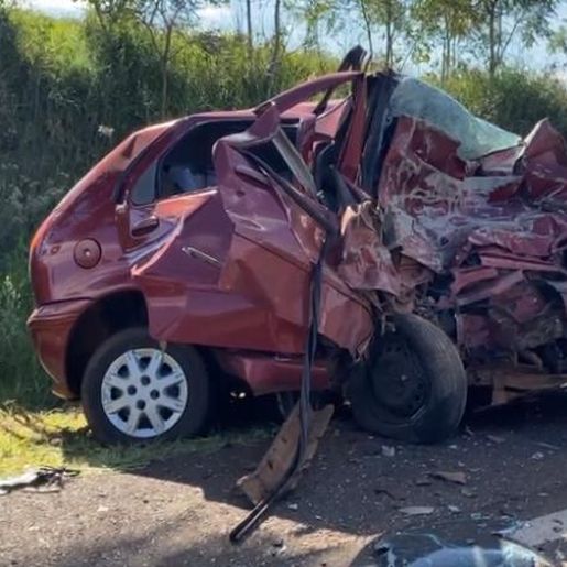 Identificadas vítimas de grave acidente na BR-280 com carro de Palma Sola