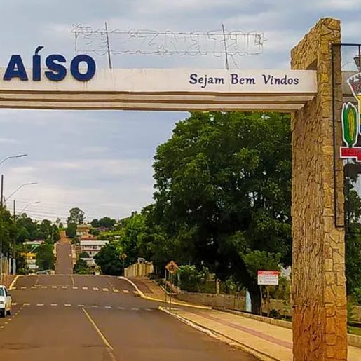 Paraíso comemora 33 anos com corte do bolo e sorteio de prêmios