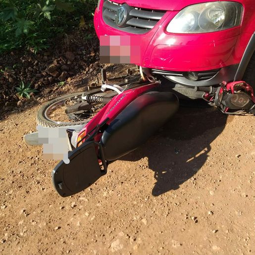 Motociclista fica ferido em colisão entre carro e moto em Itapiranga
