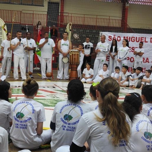 Oficina de Capoeira da Cultura realiza integração entre alunos e familiares