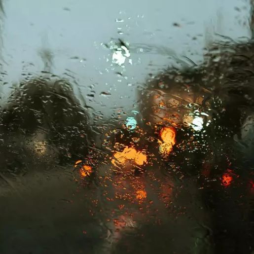 Com risco de temporal e queda de granizo, SC começa semana com ‘clima de inverno’