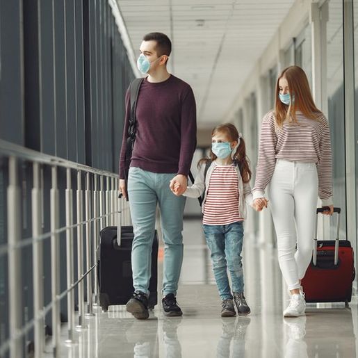 Anvisa aprova volta do uso de máscaras em aviões e aeroportos