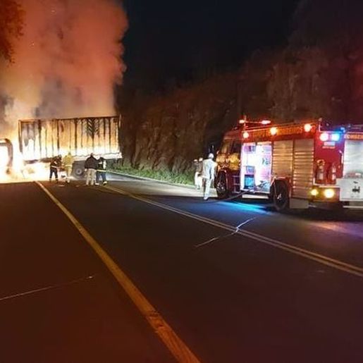 Criminosos atacam transportadora de valores no Paraná e fazem reféns; 2 PMs são baleados