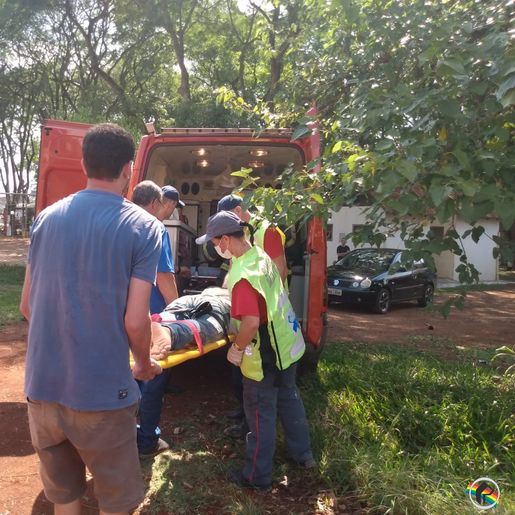 Trabalhador sofre lesões em queda de estrutura em demolição