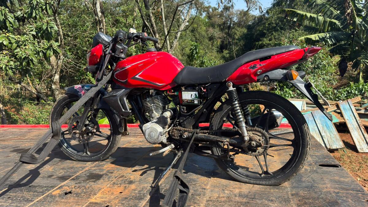Motocicleta furtada no Paraná é recuperada pela PM em Dionísio Cerqueira