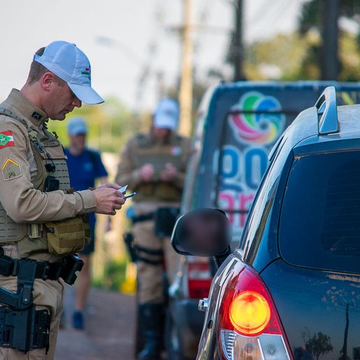 155 condutores são autuados por embriaguez na região durante a Operação Alegria