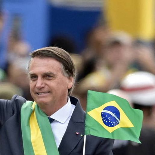 Em discurso no 7 de Setembro, Bolsonaro elogia Auxílio Brasil e queda no preço da gasolina