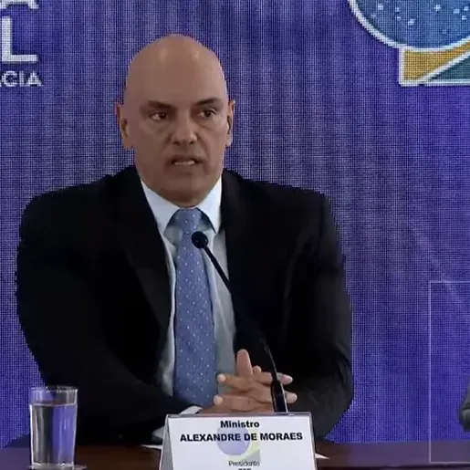 Moraes diz que votação está tranquila e filas estão dentro da normalidade