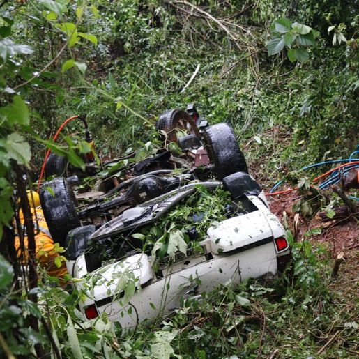 Mulher morre em saída de pista na BR-282