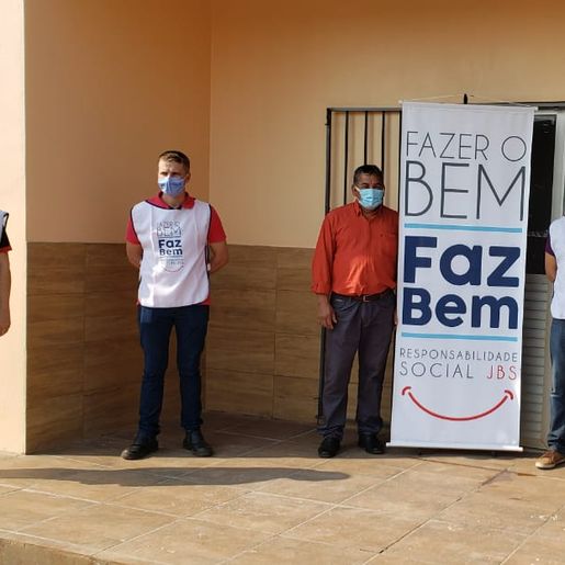 JBS entrega obras em postos de saúde na área indígena