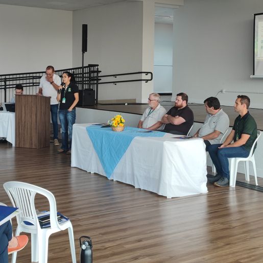 Iporã do Oeste promove reunião para discutir reformulação do CMDR