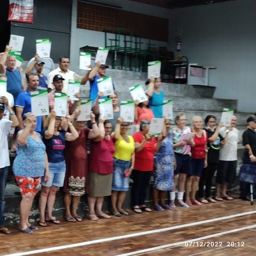 Programa Lar Legal entrega mais de cem títulos de propriedade em SMOeste