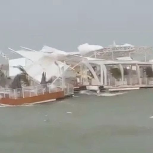 Clube flutuante que naufragou em SC faz vaquinha para refazer projeto