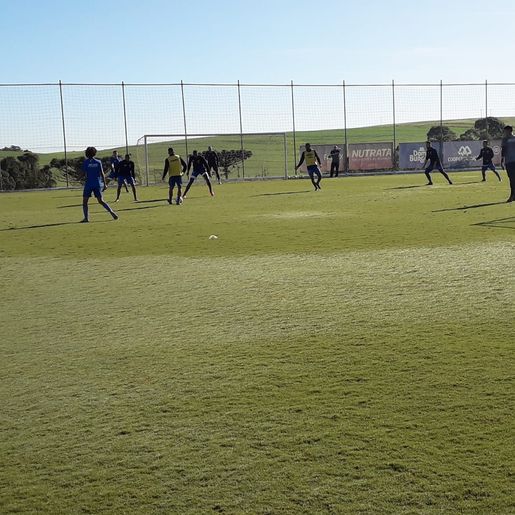 Azuriz trabalha forte para o jogo da volta da terceira fase da Copa do Brasil