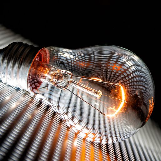 Bolsonaro anuncia bandeira verde na conta de luz a partir da próxima semana