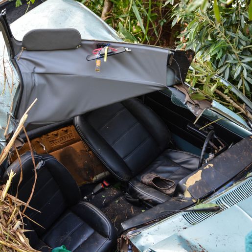 Vídeo mostra momento em que condutor perde o controle e bate Chevette em São Miguel Oeste