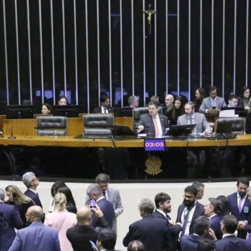 Congresso derruba veto de Lula e abre caminho para devolução de R$ 385 milhões a cofres de SC